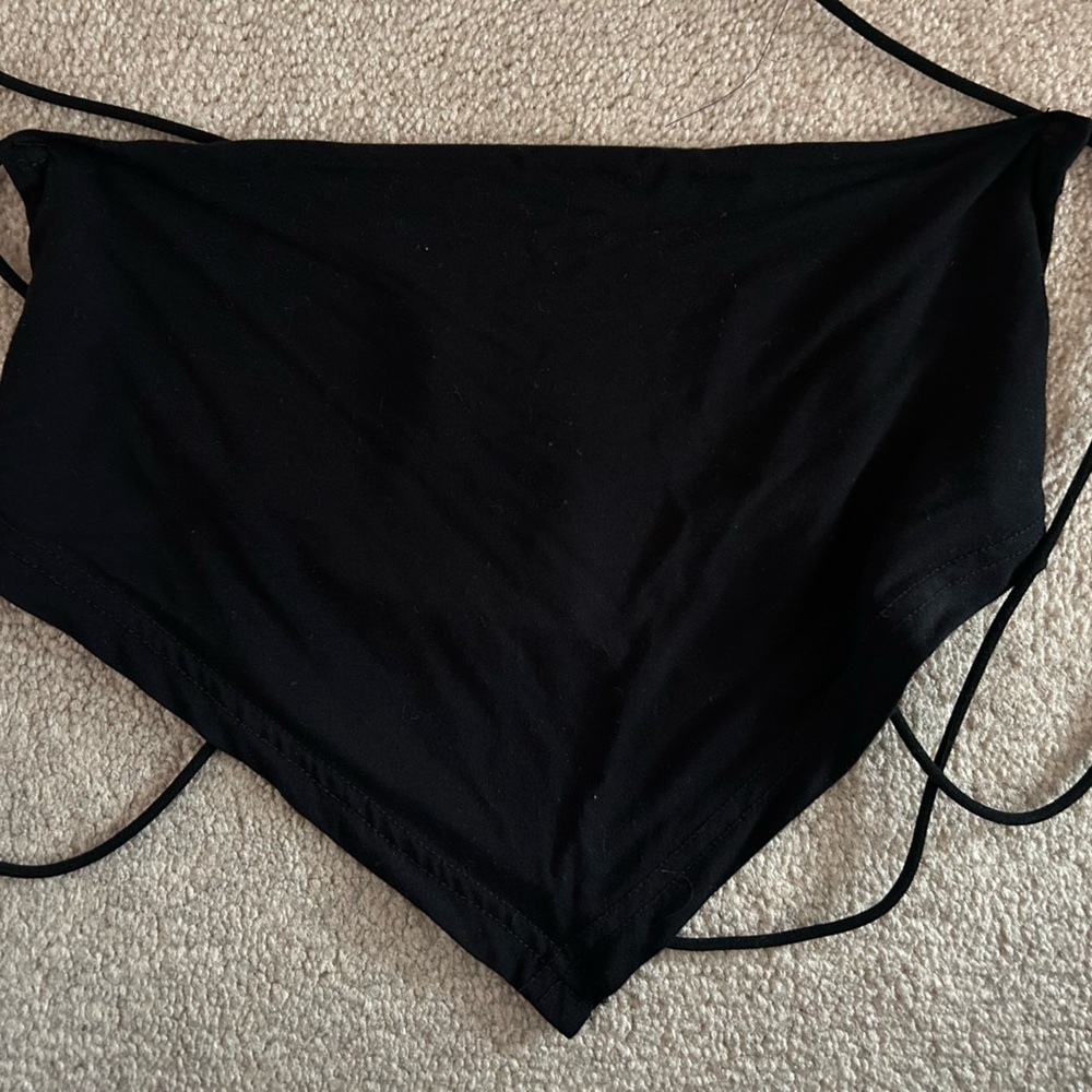 xs black backless top